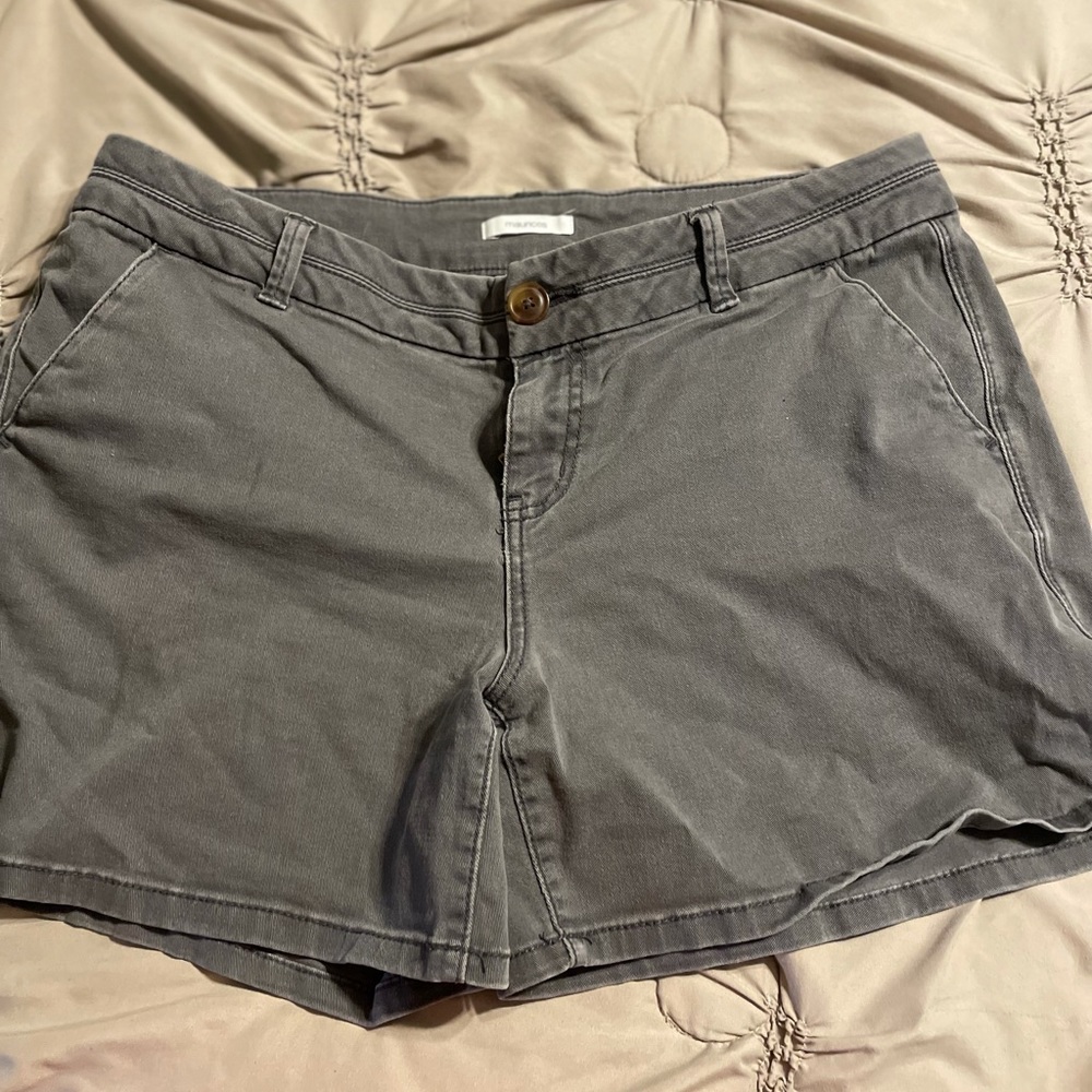 Gray shorts